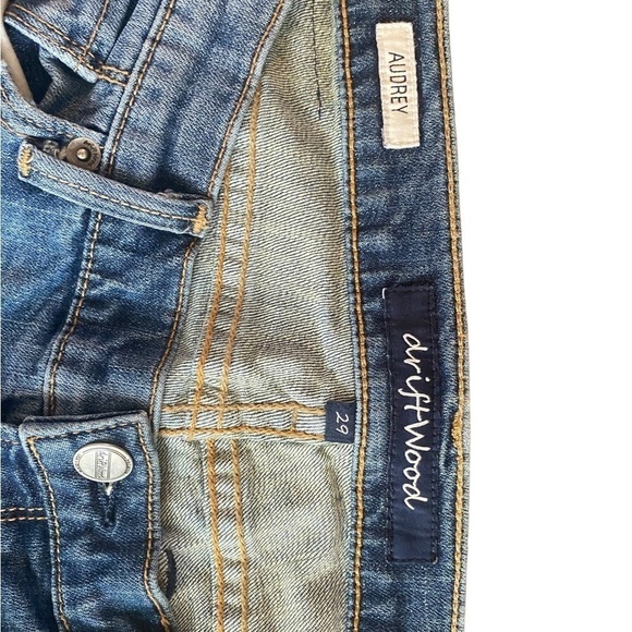 Driftwood Audrey Jeans Size 29, embroidered down the side - Picture 6 of 6